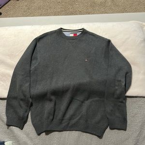Tommy Hilfiger sweater